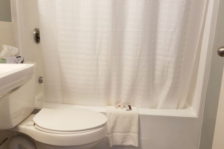 Room 30 of 49