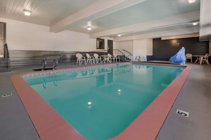 Pool 6 of 43