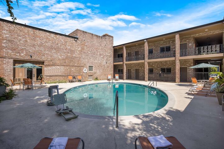 Pool 2 of 22