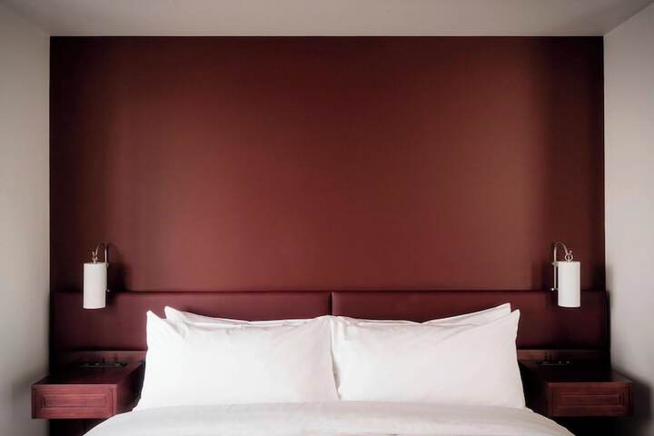 The Elizabeth Hotel Autograph Collection
