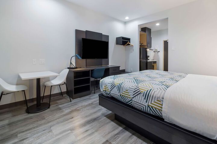 Room 16 of 52
