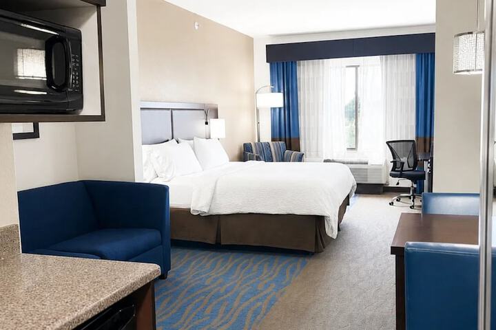 Holiday Inn Express & Suites Glenpool-Tulsa South by IHG