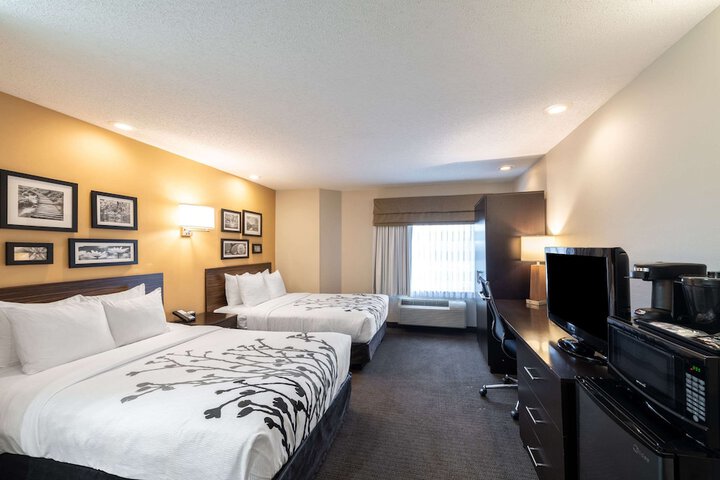 Room 22 of 39