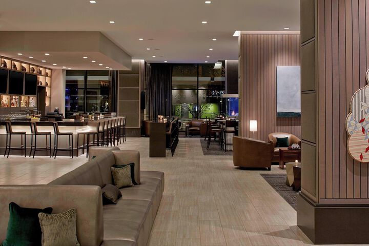 AC Hotel by Marriott Seattle Bellevue / Downtown