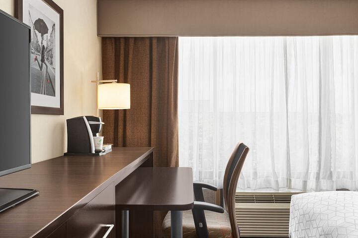 Room 44 of 64