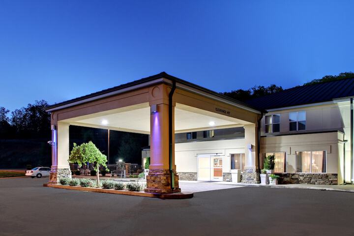 Hotel 14 of 66