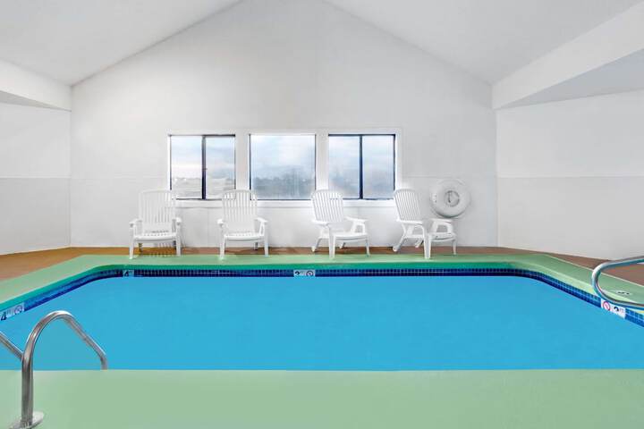 Pool 2 of 16