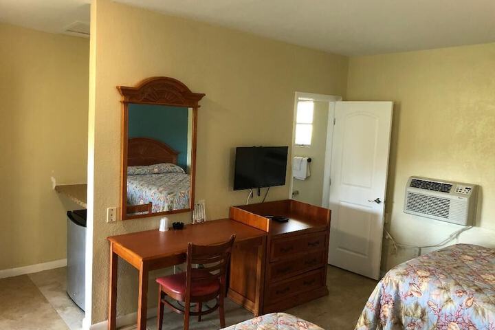 Room 33 of 34