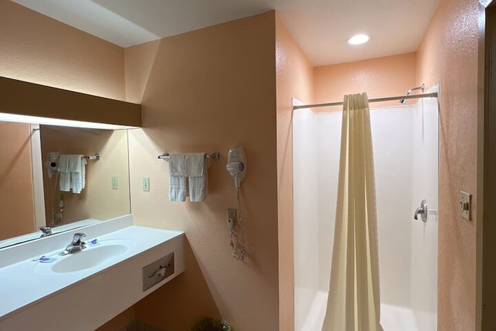 Room 17 of 19