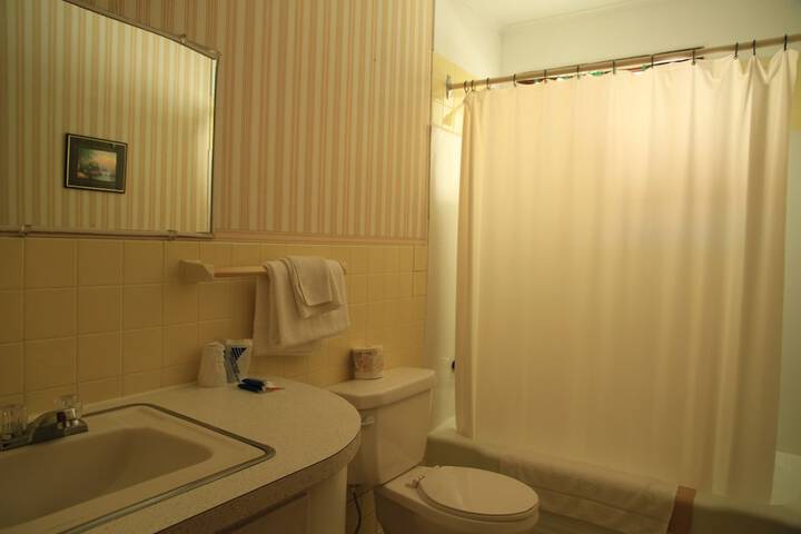 Room 56 of 79