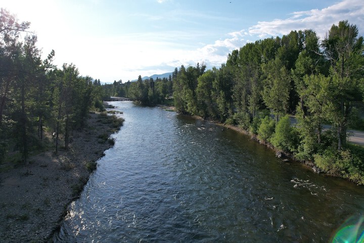 Methow River Lodge & Cabins