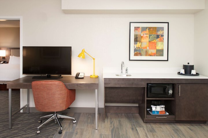 Room 30 of 60