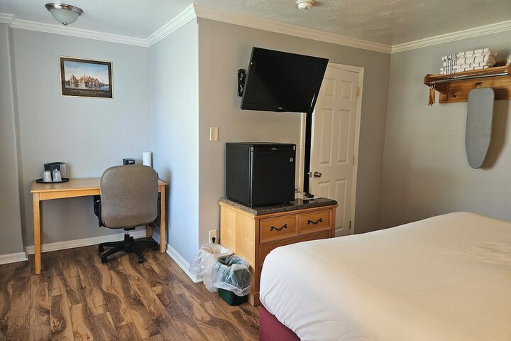 Room 18 of 79