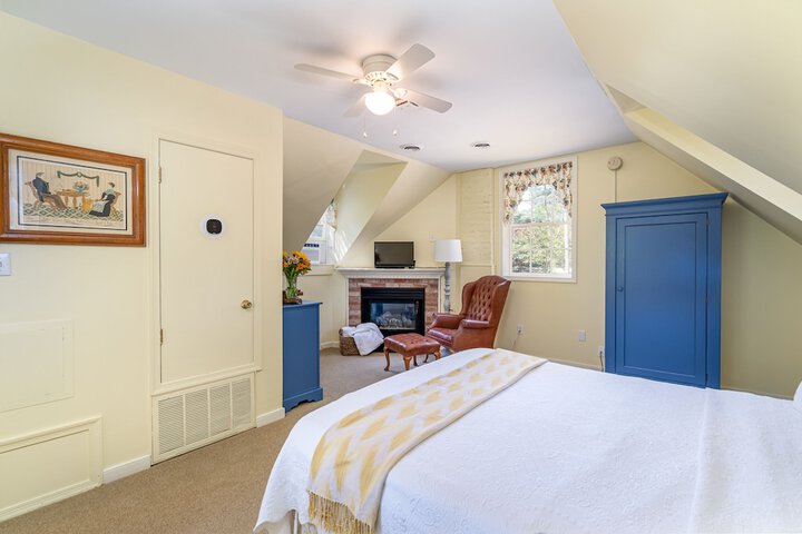 Room 43 of 56