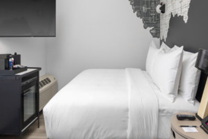 Room 305 of 462