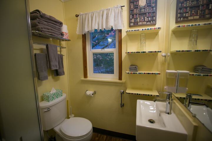 Room 192 of 236