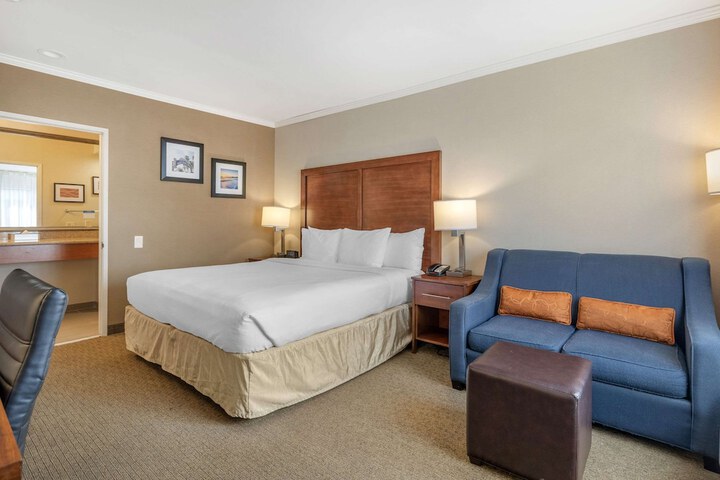 Room 122 of 136