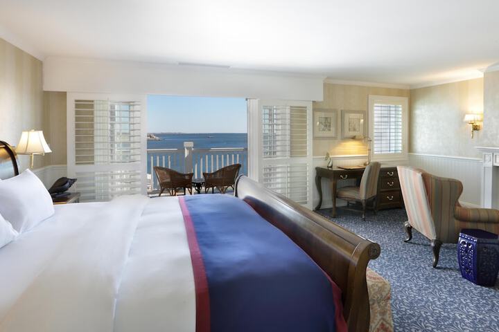 Madison Beach Hotel