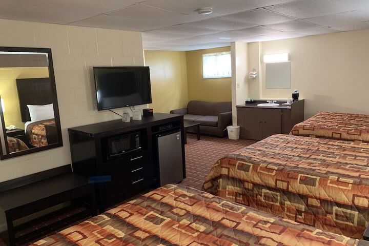 Room 13 of 31