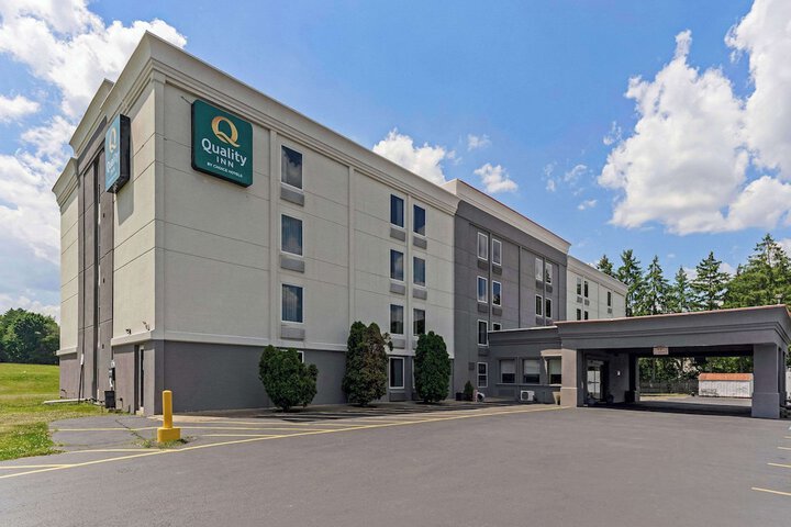 Hotel 2 of 29