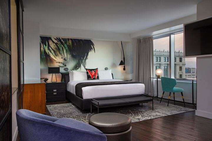 Room 48 of 197