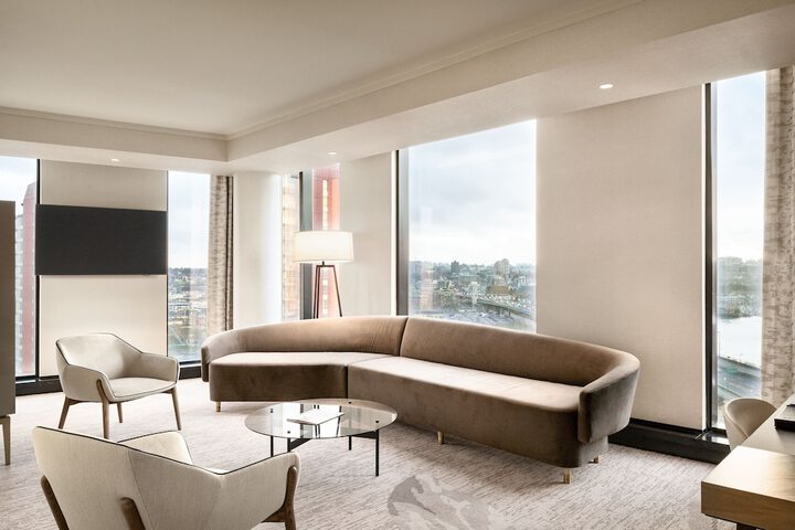 Room 45 of 118