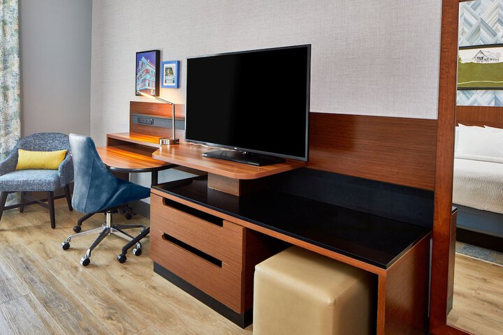 Room 17 of 57