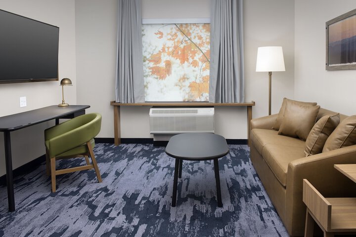 Room 22 of 34