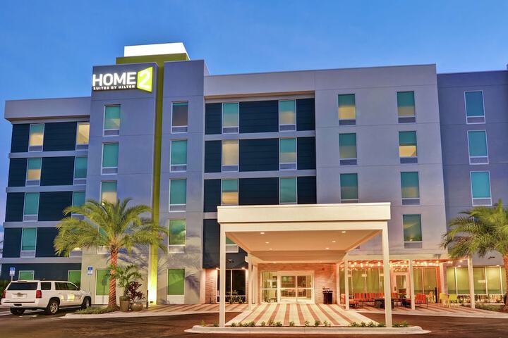 Home2 Suites by Hilton Jacksonville-South / St. Johns Town Ctr