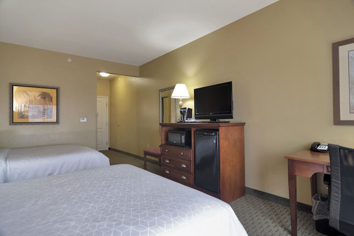 Room 15 of 48
