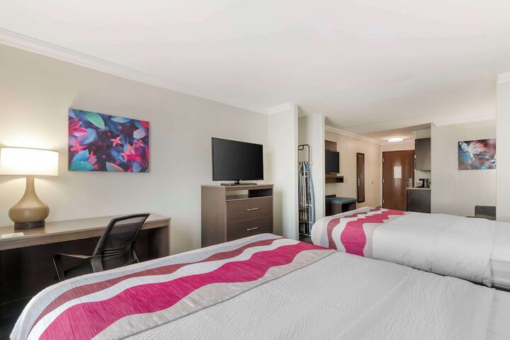 Room 20 of 49
