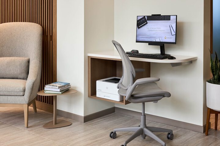 Business Center 39 of 40