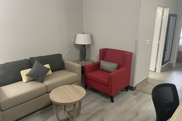 Room 7 of 47