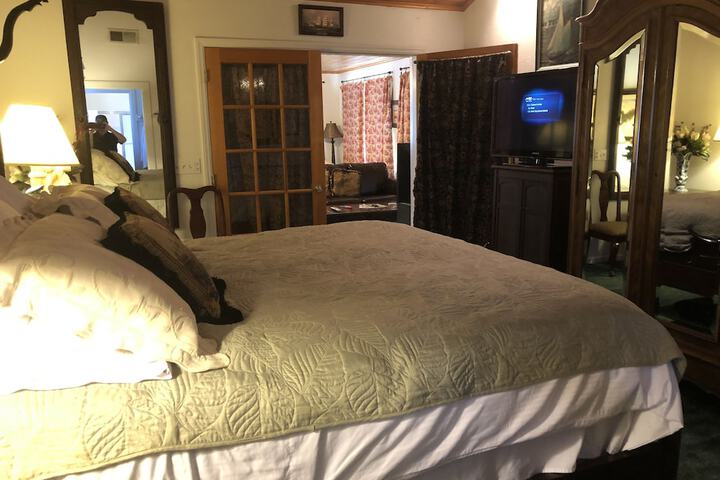 Echo Canyon Spa Resort (Adults Only)