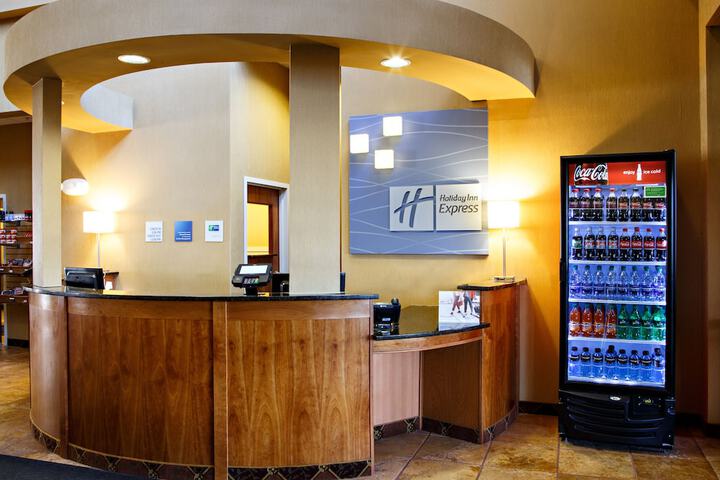 Holiday Inn Express Hotel & Suites Harrisburg West by IHG