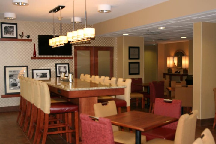 Hampton Inn Hillsville