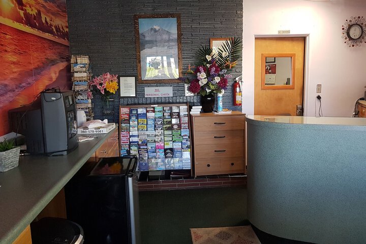 Town House Motel Inc