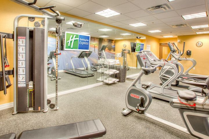 Holiday Inn Express Wichita South by IHG