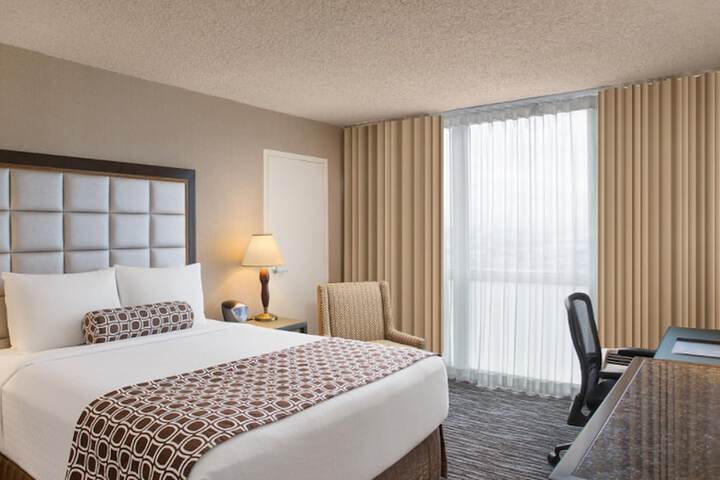 Crowne Plaza San Francisco Airport by IHG