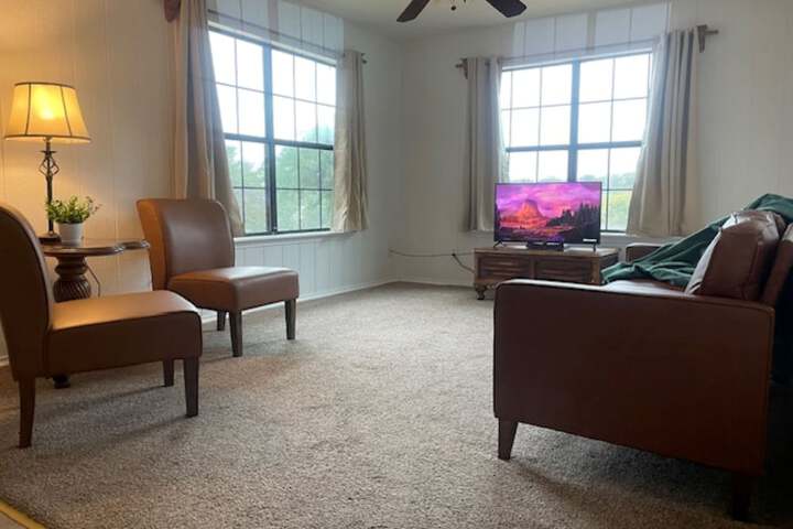 Room 143 of 213