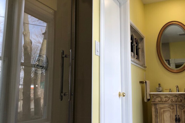 Room 43 of 82