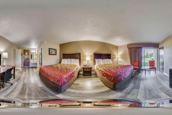 Perry Inn & Suites National Fairground I 75