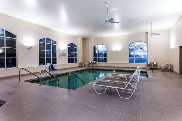 Pool 5 of 36