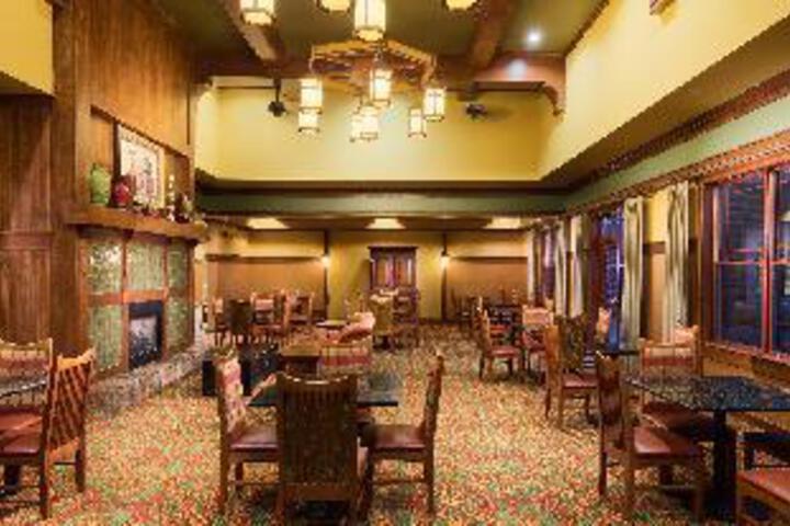 Country Inn & Suites by Radisson Springfield Downtown