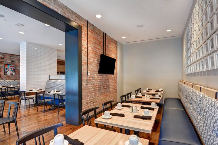 The Cincinnatian Hotel Curio Collection by Hilton
