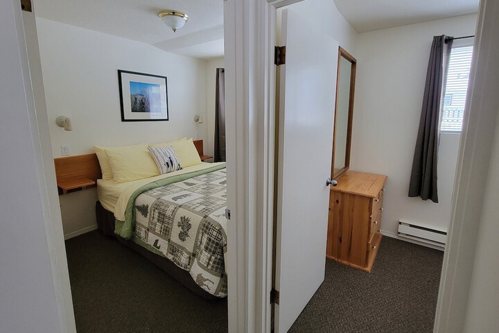 Room 38 of 53