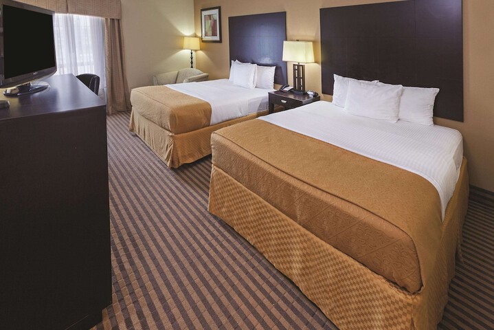 Room 20 of 33