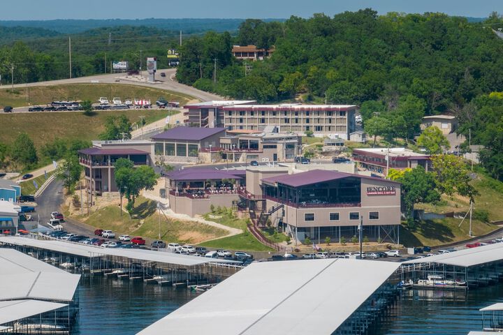 Hotel 4 of 148