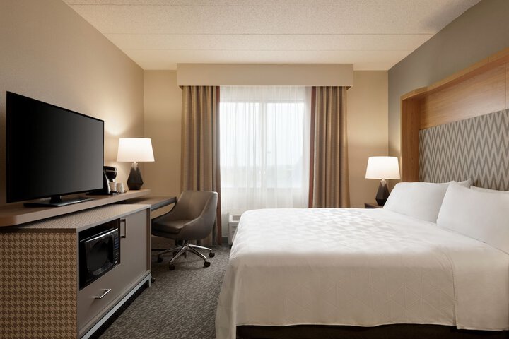 Room 44 of 65