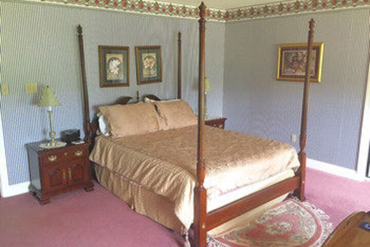 Earlystown Manor Bed & Breakfast